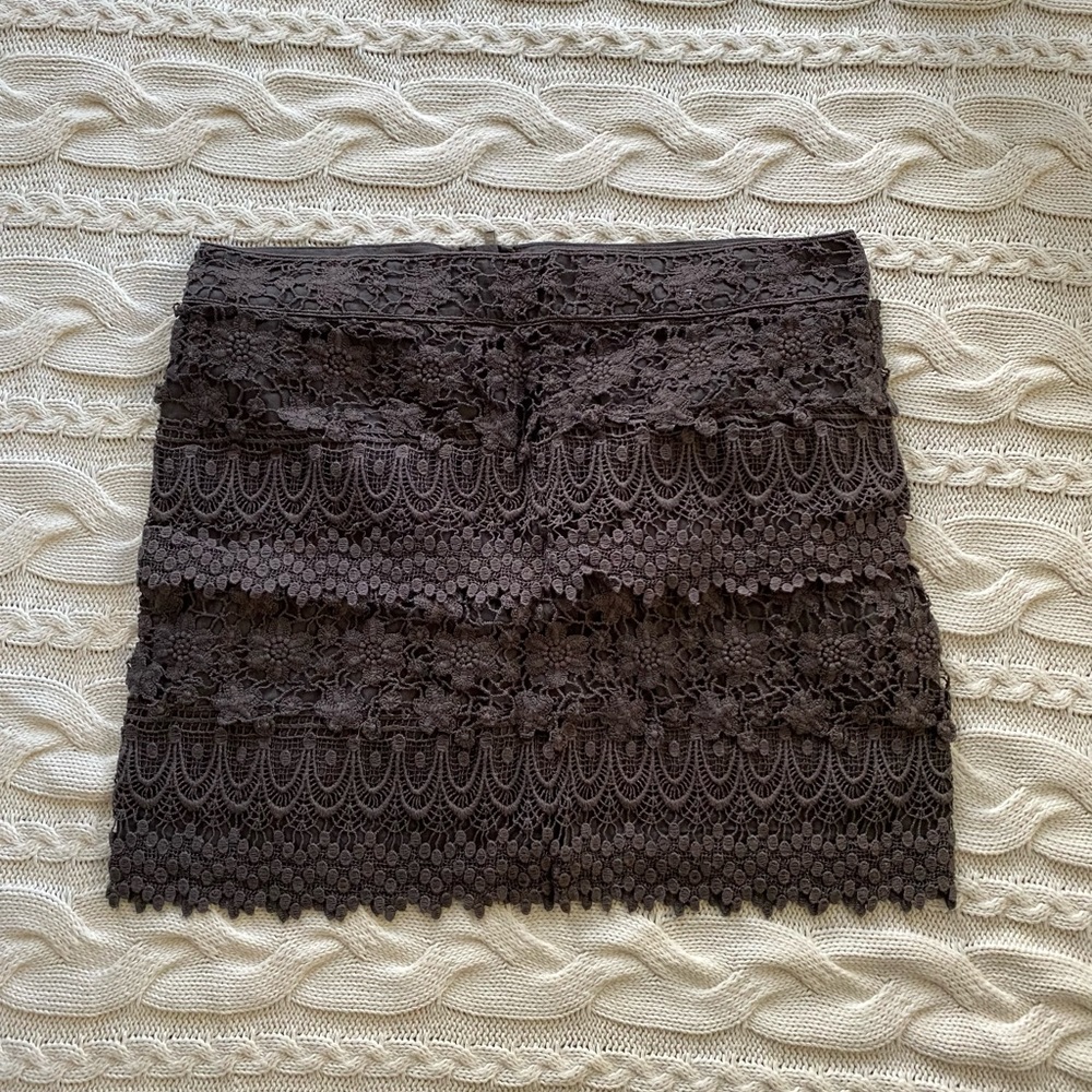 AE eyelit skirt